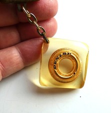 Ancien porte clé bourbon Pneu