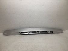 Cache bouton et lumière de