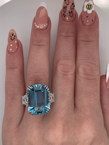 Grande bague cocktail - , en