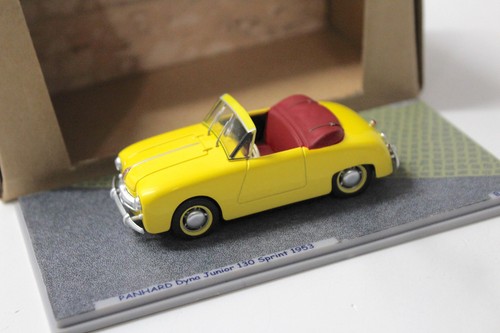 Spark bizarre panhard - 1:43,