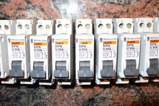 DISJONCTEUR MODULAIRE 10A