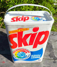 Vintage ancien baril de lessive rectangulaire SKIP Vide avec couvercle
