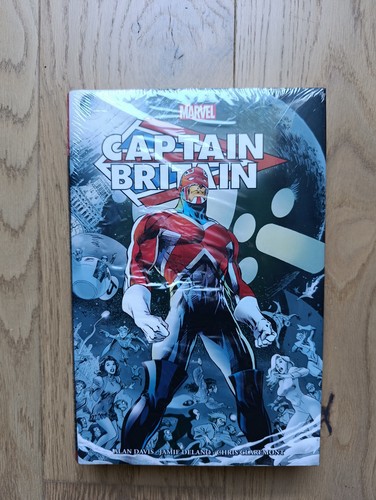 Captain britain marvel - captain,