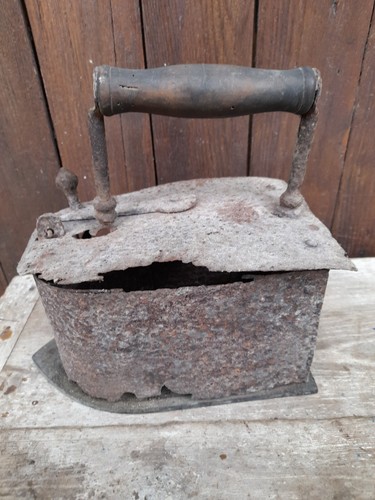 Iron ingot laundry folk art - laundry,