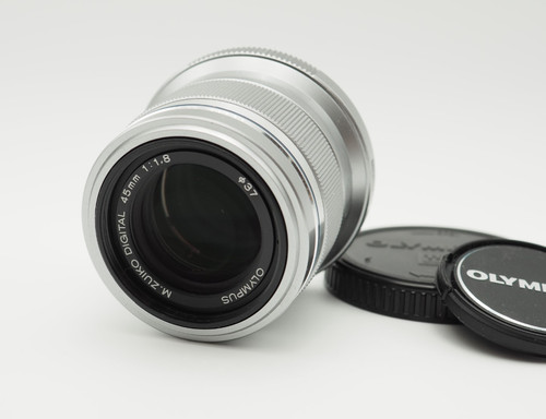 Comme neuf olympus - neuf,