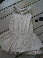 Robe bohème à bretelles beige doublée avec fleurs ZARA KIDS Taille 4/5 ans 110cm