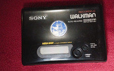 VINTAGE 1993 SONY WM-GX51 Recording WALKMAN RADIO CASSETTE PLAYER A REPARER