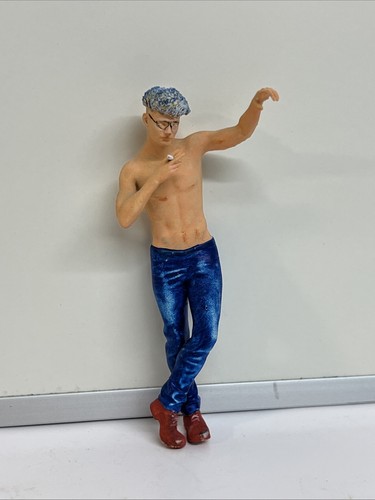 Figurine résine jeune - figurine,
