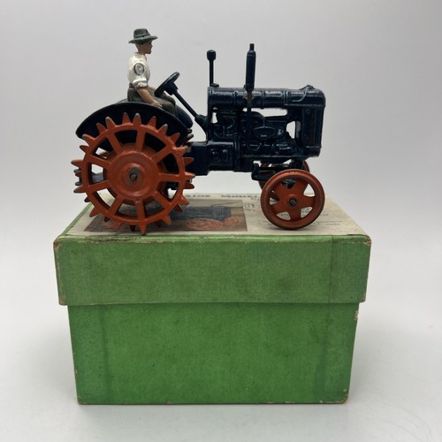 Britains 127f fordson tractor - britains,