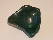 Imposant cendrier avec petit œuf en malachite vert 2 kilos