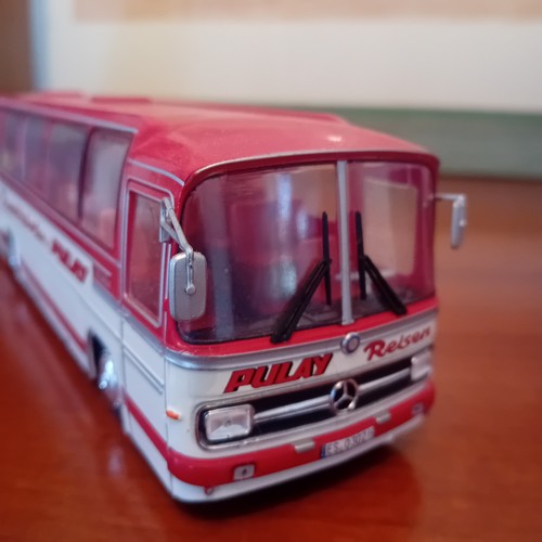 Autocar mercedes o302 échelle - autocar,