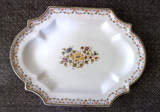 Plat en faience de Moustiers -