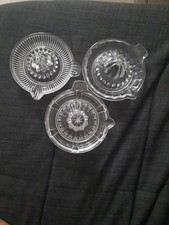 Lot De 3 Anciens Presse-agrumes En Verre