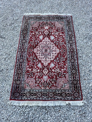 Tapis persan ancien