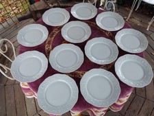 12 Assiettes Plates Porcelaine
