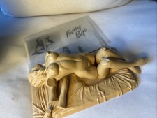 Betty Page Playful 1/6 Resin