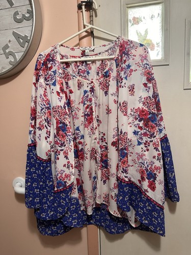 Pioneer women floral two - women's,