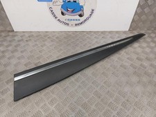 Baguette de porte avant gauche