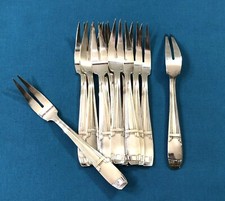 12 fourchettes à escargot /