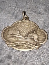 Trench Art Artisanat Tranchee Porte Bonheur Poilu Trefle Casque Pointe Kepi 