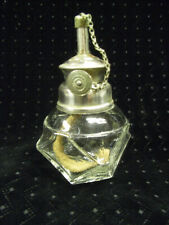 ANCIENNE LAMPE PETROLE STYLE PIGEON VERRE A FACETTES OIL LAMP