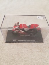 MOTO YAMAHA YZR M1 - CARLOS