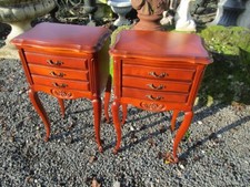 PAIRE DE CHEVETS EPOQUE 1980/90 DE STYLE LOUIS XV EN MERISIER