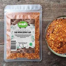 Flocon de piment rouge sec herbes biologiques naturelles épices fraîches pure...