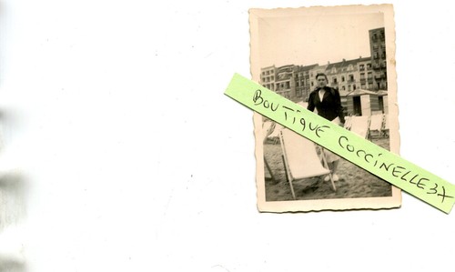 Photo femme devant cabines - cabines, et