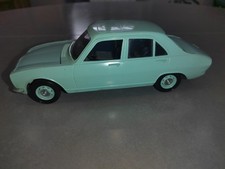 Voiture De Collection 1/18