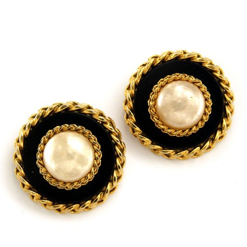 Boucles clip oreilles - boucles, chanel