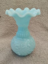 Ancien Vase En opaline de foire bleu Clair 