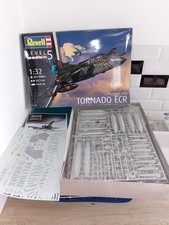0104 Maquette avion 1/32