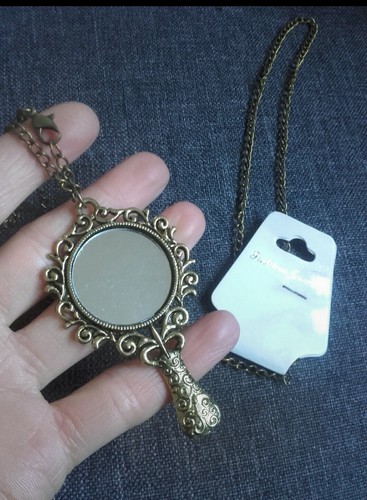 Collier avec pendentif - pendentif,