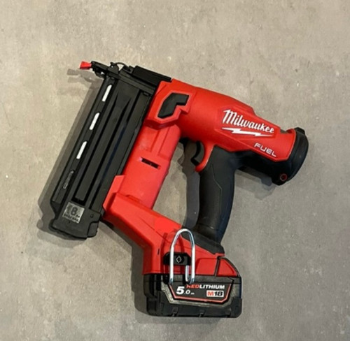 Milwaukee naylor tacker - milwaukee, gun