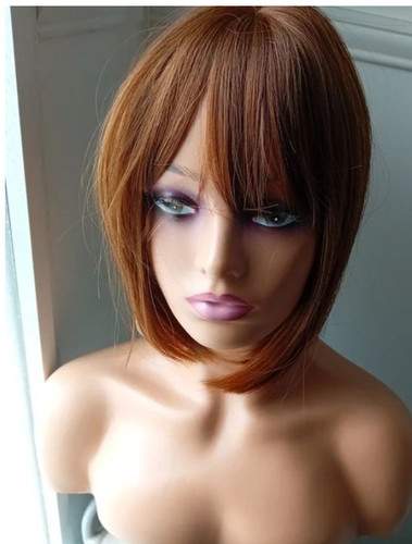 Perruque carré auburn brun