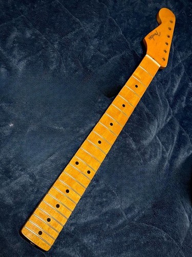 Fender japan strat - fender,