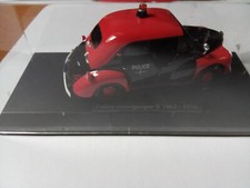 RENAULT 4 CH..."POLICE