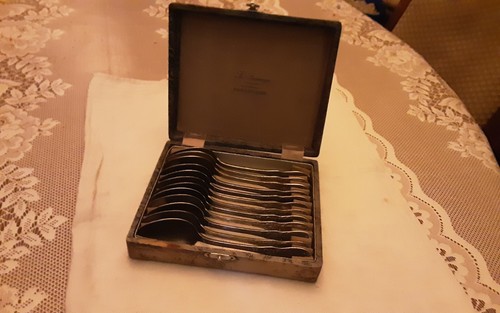 Cuilleres dessert metal - a,