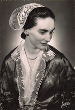 29 COSTUME DE CEREMONIE DE DOUARNENEZ