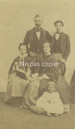 Une famille vers - vers, cdv