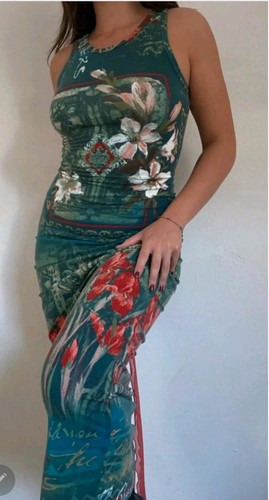Robe save the queen magnifique - save,