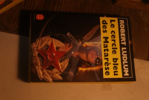 Livre roman policier - , cercle