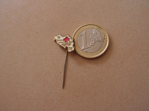 Croix rouge epingle ancienne - rouge,