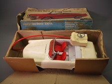 W424 ARNOLD Mercedes Benz 230