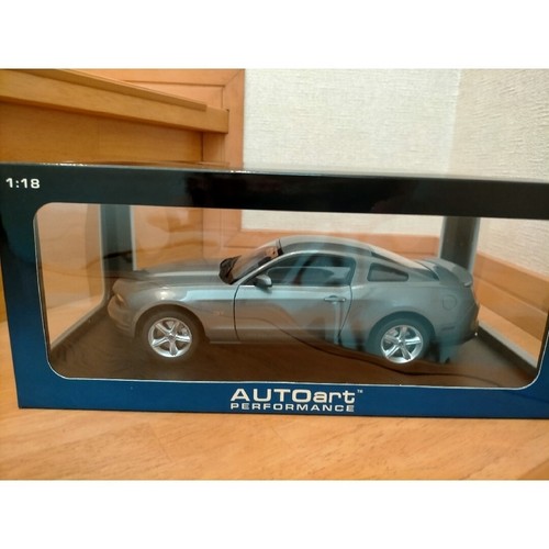 Ford mustang gt 2010 - 1/18,