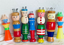 Lot 7 jouets TRICOTIN - 5 personnages anciens en bois et 2 vintage en plastique