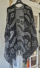 Cape NAF-NAF TAILLE UNIQUE