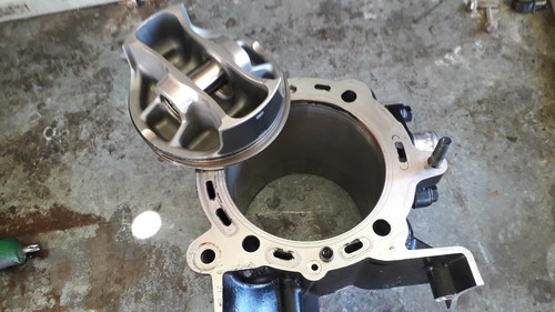 Piston cylindre vertical 1200 - vertical,
