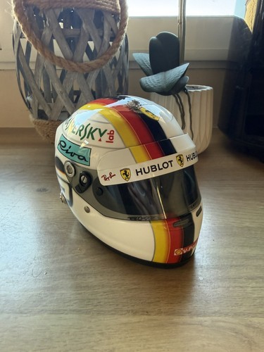 Sebastian vettel 2018 helmet - 2018,